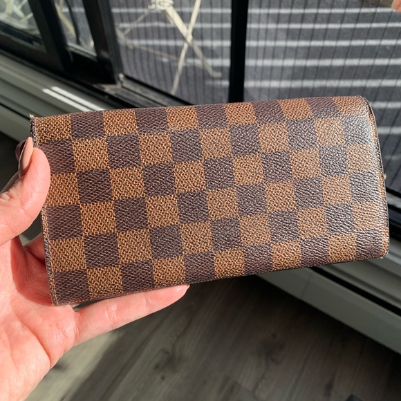 Louis Vuitton Emilie Wallet - Picture 3 of 8